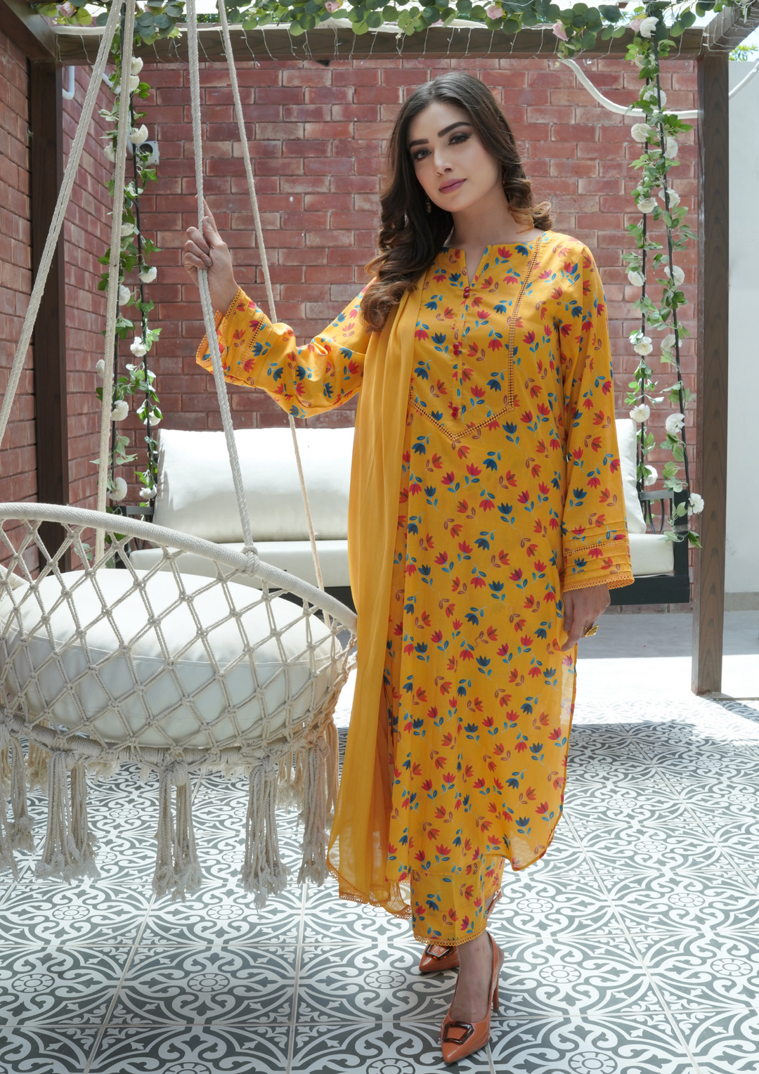3Pc Digital Print Lawn with Crinkle Chiffon Dupatta PRINT-R24-0007