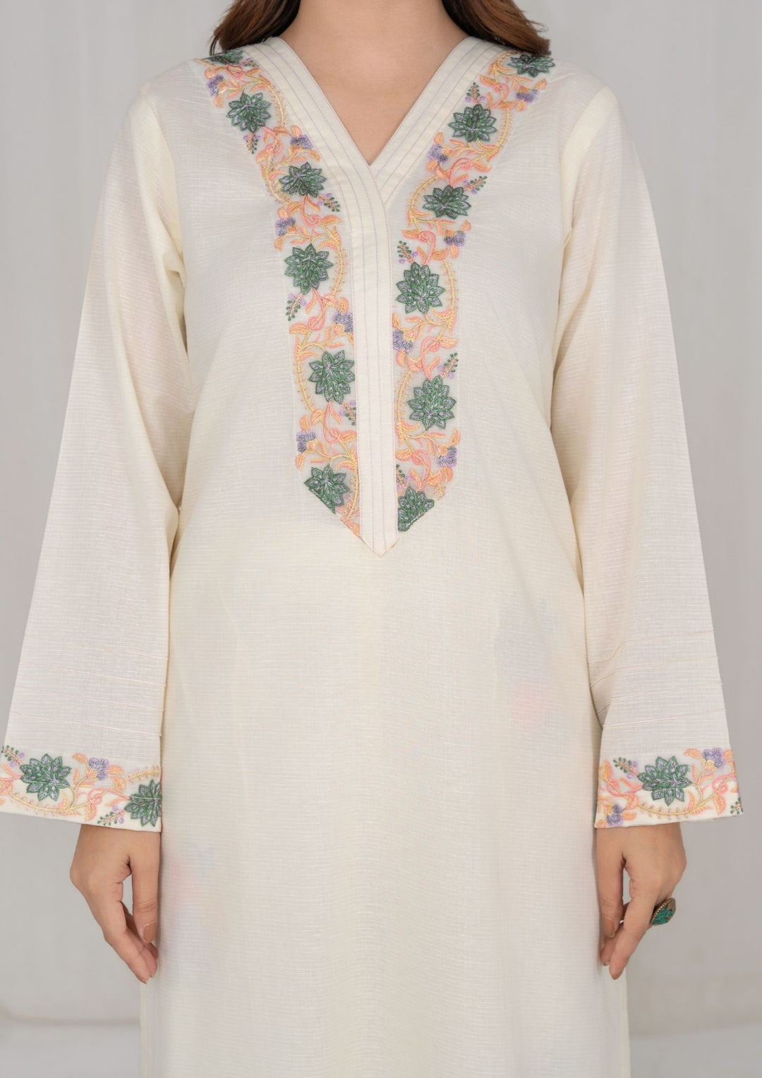 2Pc White Embroidered Lawn RIW-R26-0015
