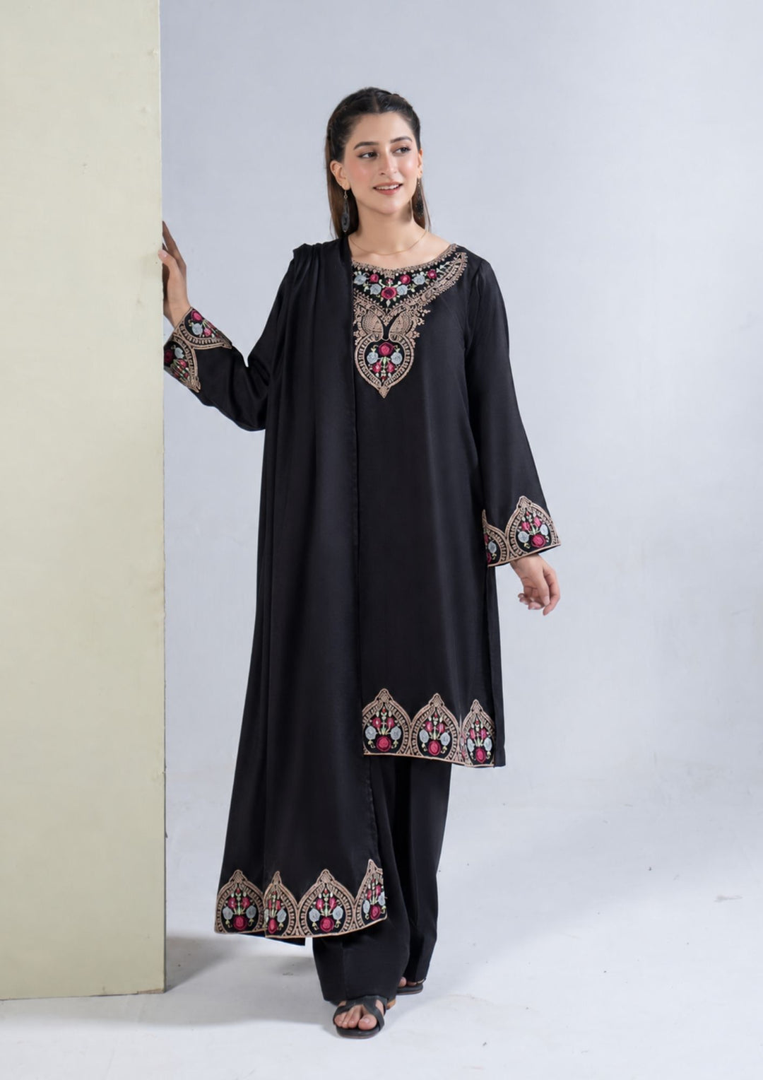 3Pc Embroidered Alpine Karandi Black SAY-W26-0018