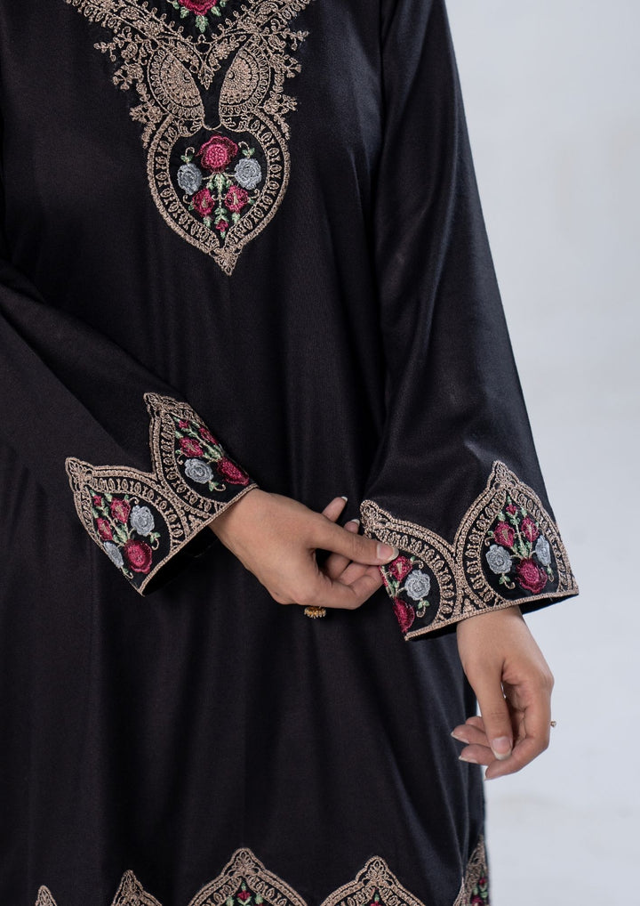 3Pc Embroidered Alpine Karandi Black SAY-W26-0018