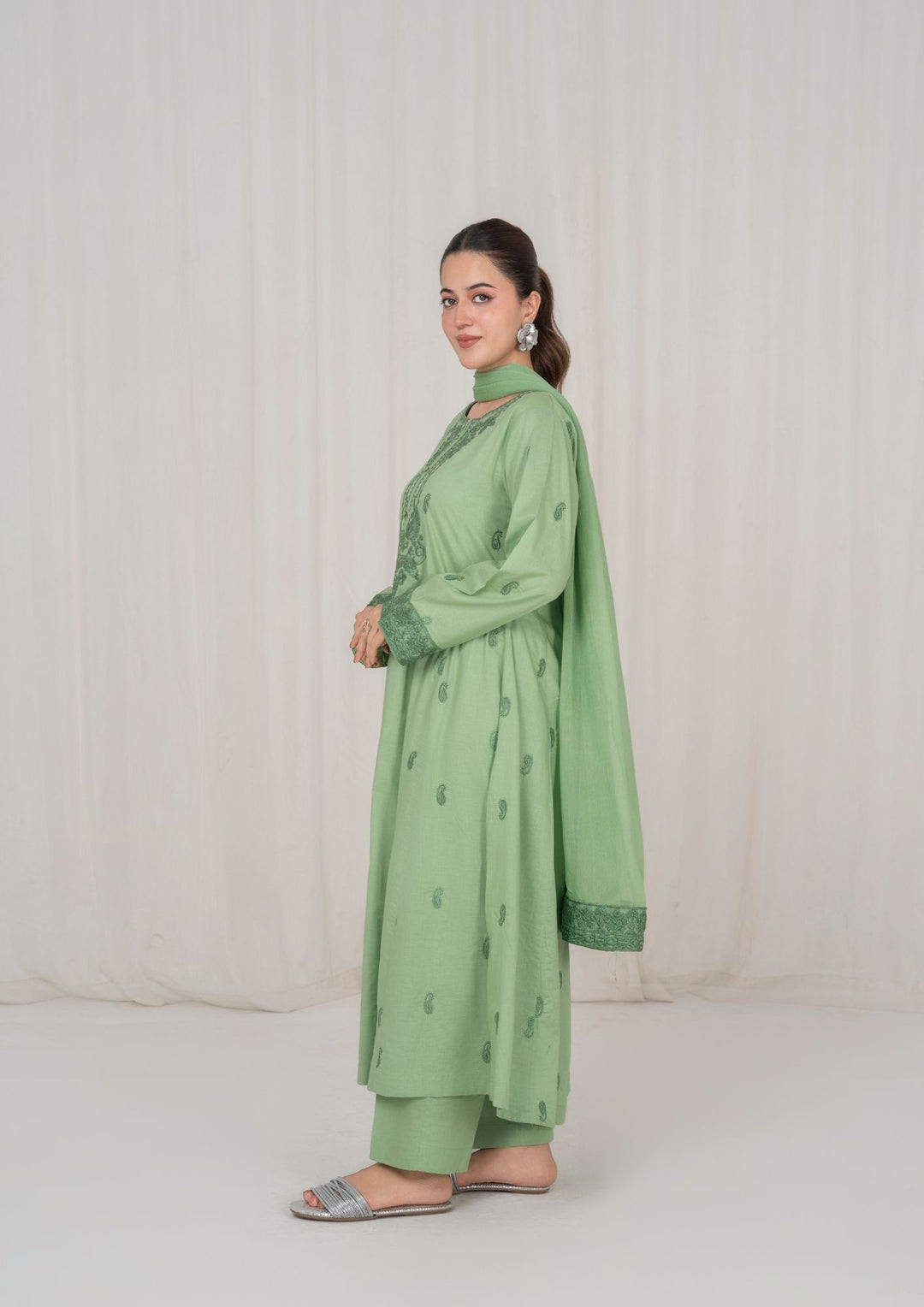 3Pc Pistachio Embroidered Lawn with Chiffon Dupatta RIW-R26-0002