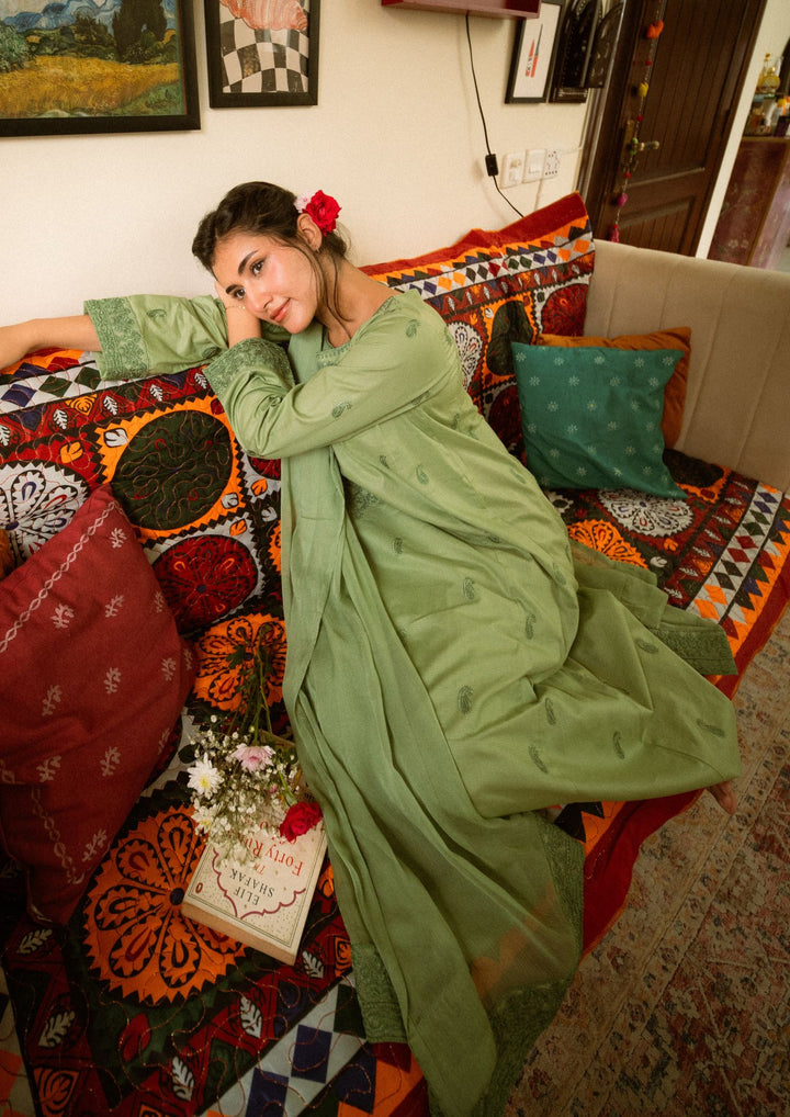 3Pc Pistachio Embroidered Lawn with Chiffon Dupatta RIW-R26-0002