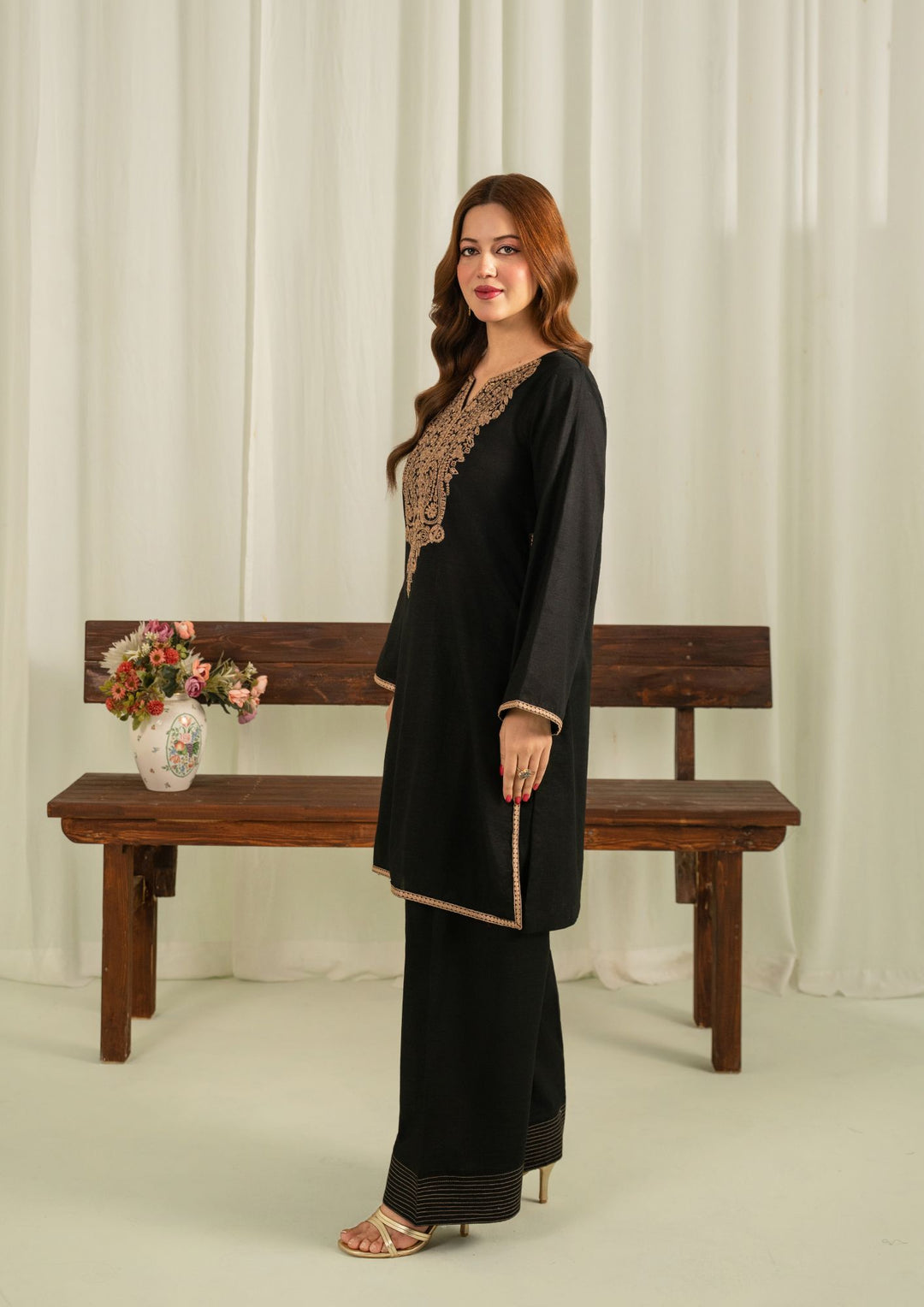 2pc Embroidered Khaddar with Farshi Shalwar Black AML-W25-0052