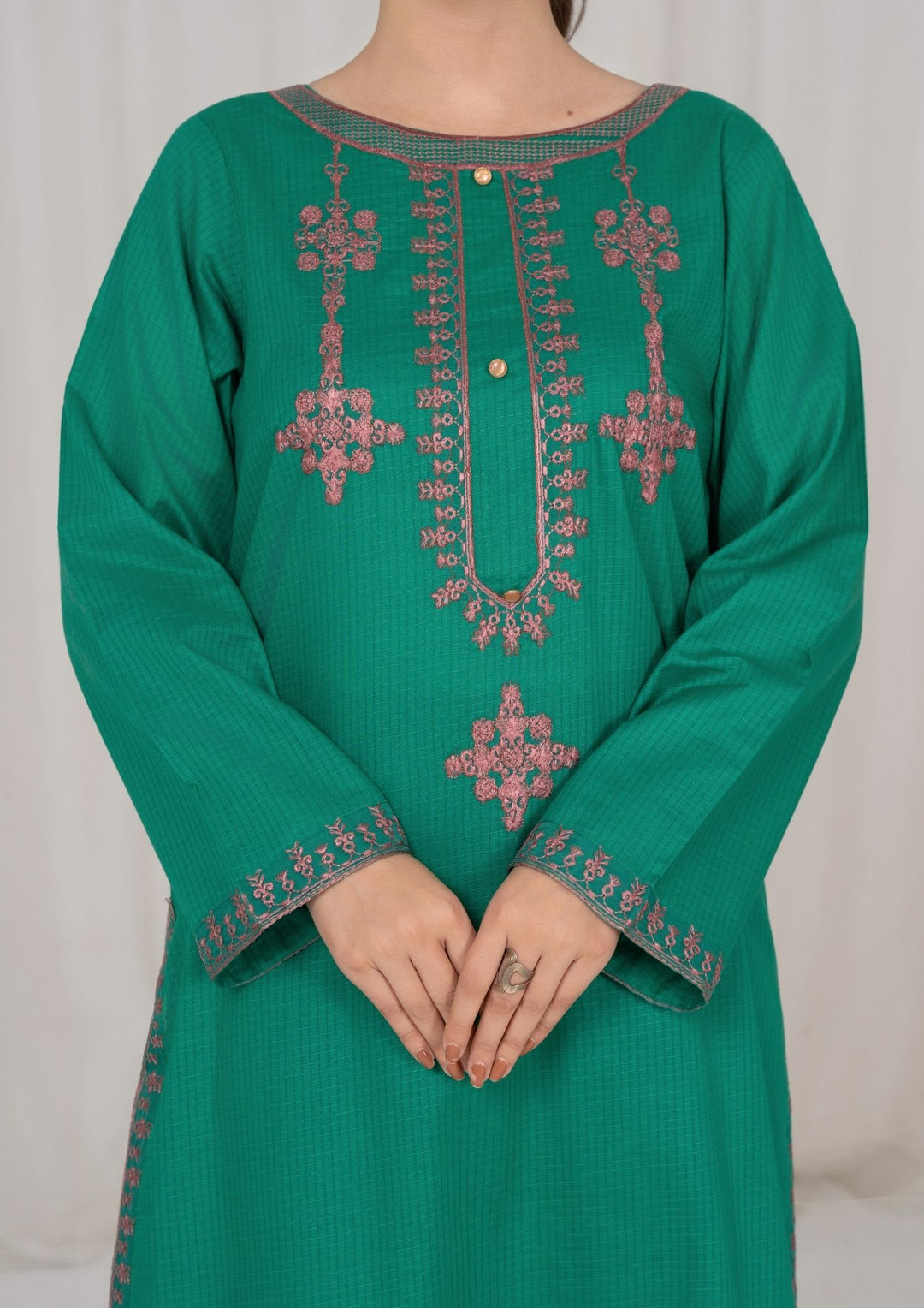 2Pc Green Embroidered Lawn RIW-R26-0020