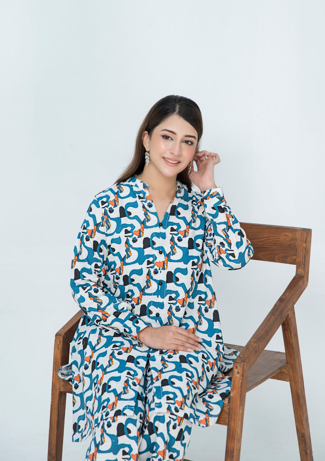 2pc Gold Khaddar Digital Print AML-W25-0038