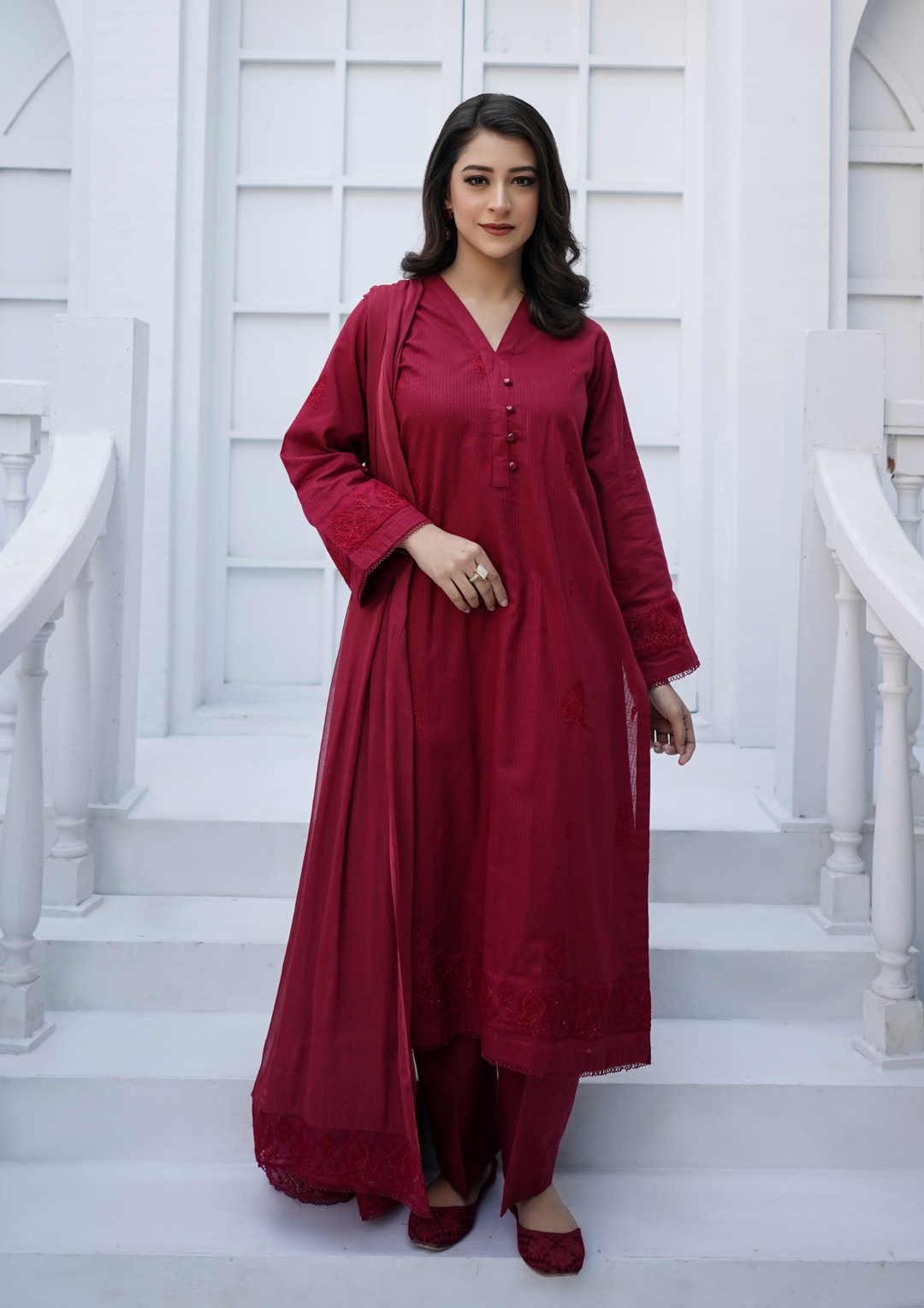 3Pc Embroidered Plain Lawn with Embroidered Border Chiffon Dupatta JASHAN-S25-0025