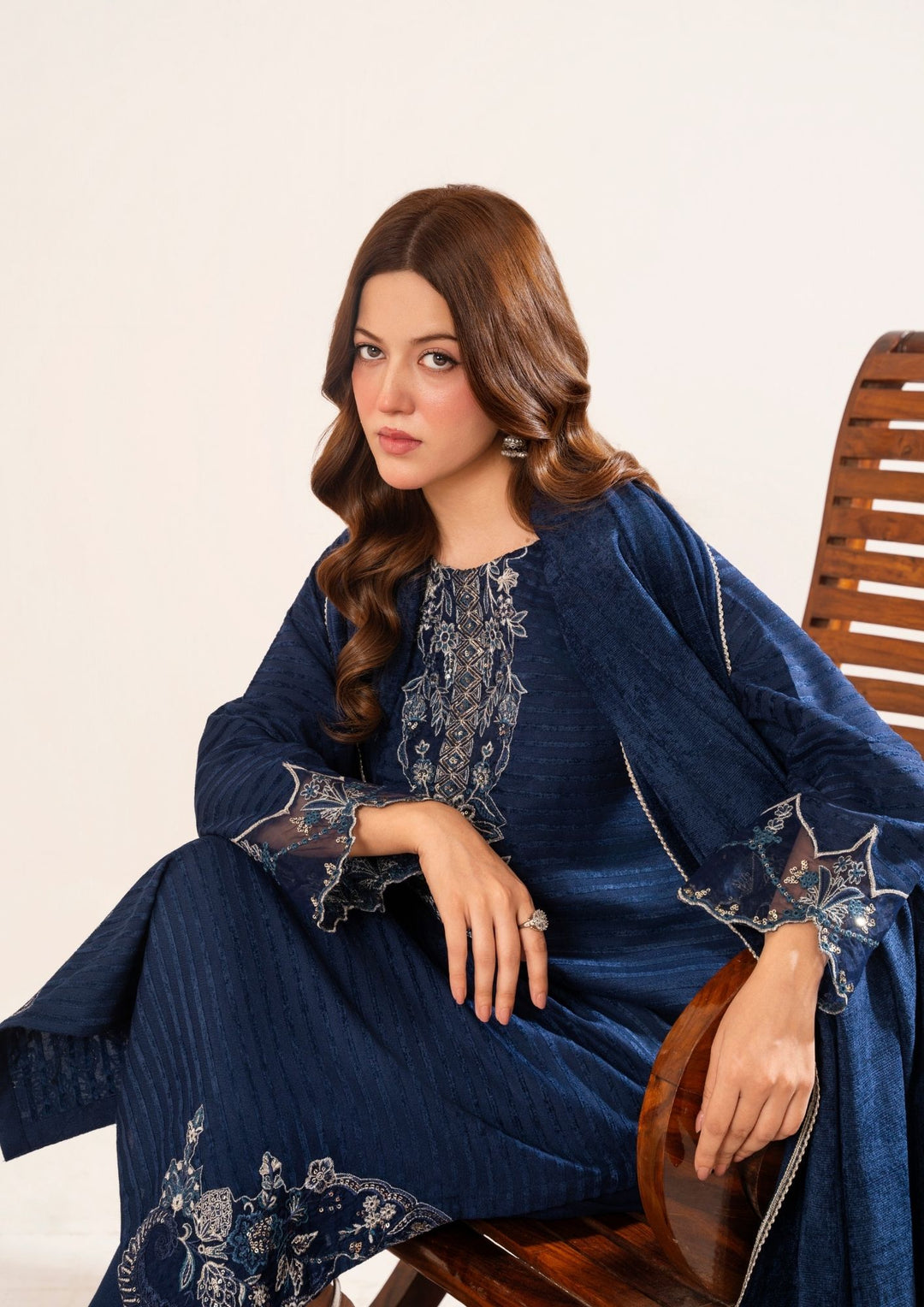 3Pc Alpine Velvet Tilla Embroidered with Velvet Shawl Navy AFP-A25-0005