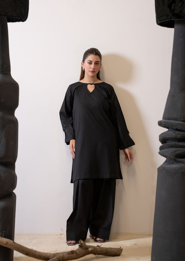 2Pc Lawn Black MONO-M26-0004