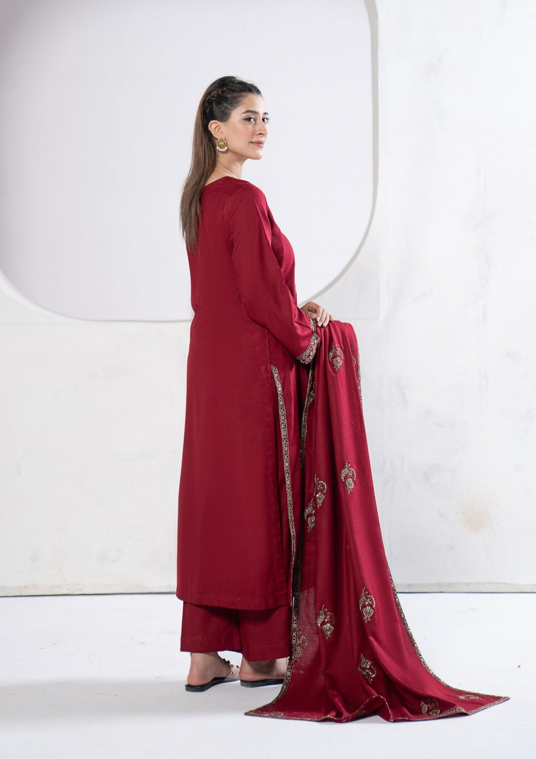 3Pc Tilla Embroidered Alpine Karandi Maroon SAY-W26-0004
