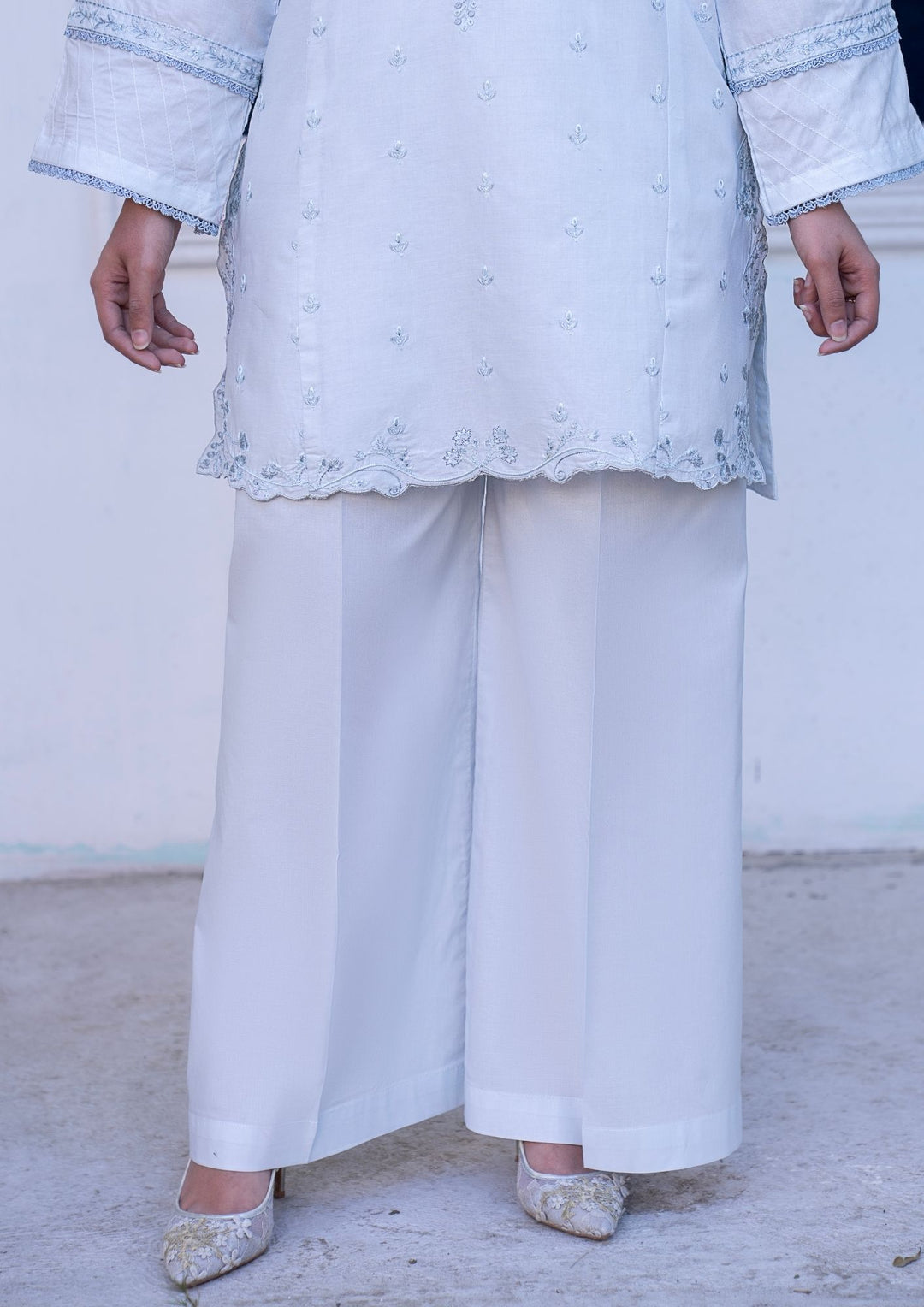2Pc Embroidered Lawn SUM-M26-0009