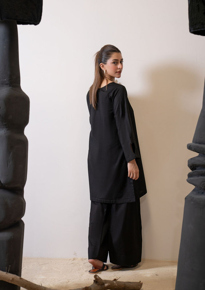 2Pc Lawn Black MONO-M26-0004
