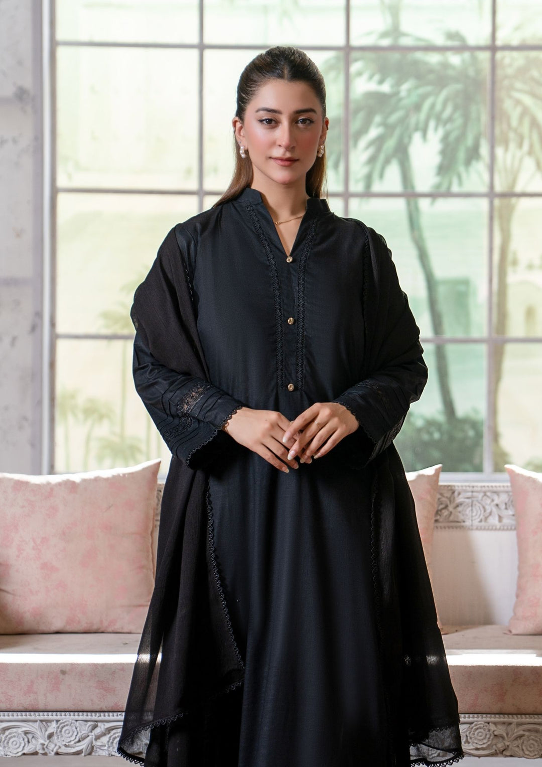 3Pc Lawn Black with Chiffon Dupatta MONO-M26-0005