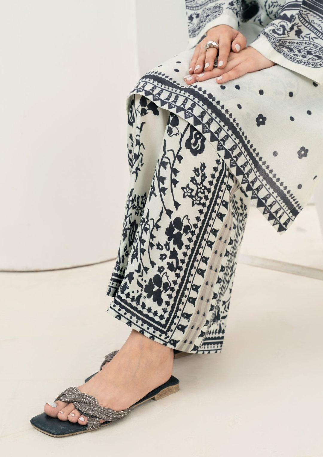 2Pc Printed Arabic Silk AML-W25-0044