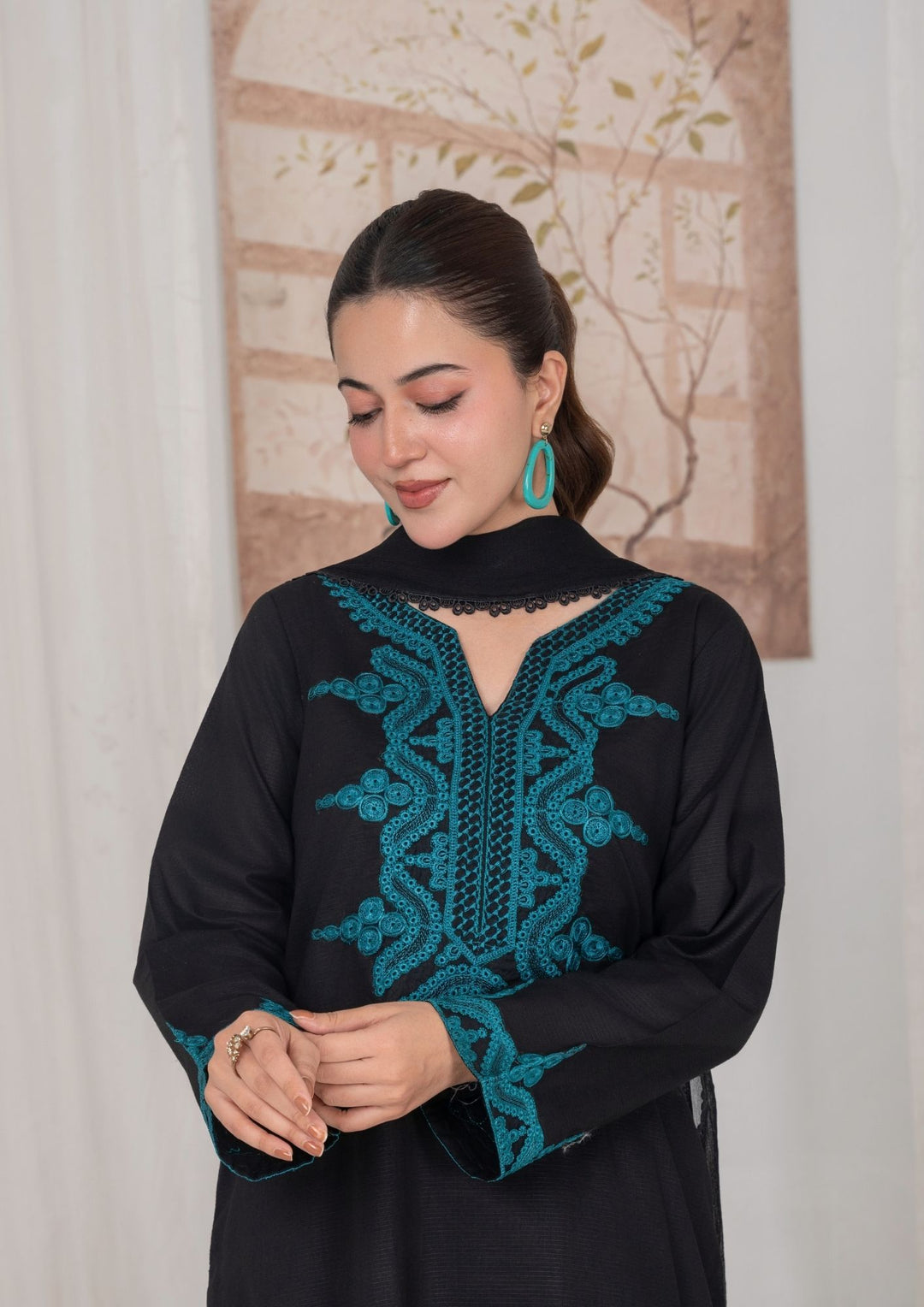 3Pc Black Embroidered Lawn with Chiffon Dupatta RIW-R26-0005