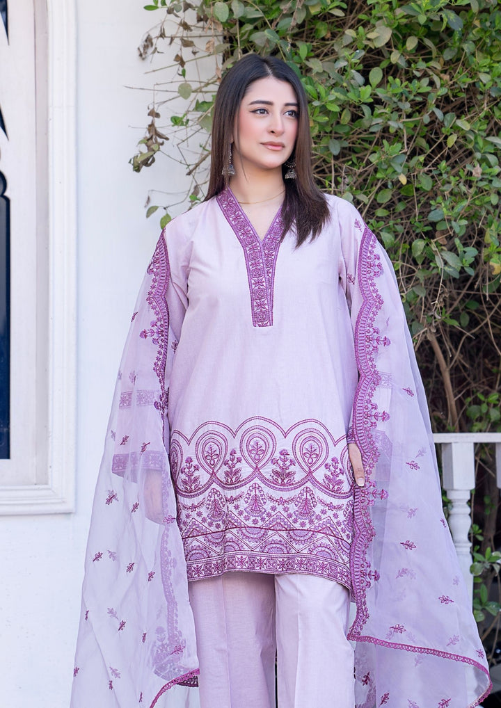 3Pc Embroidered Lawn with Embroidered Organza Dupatta SUM-M26-0004