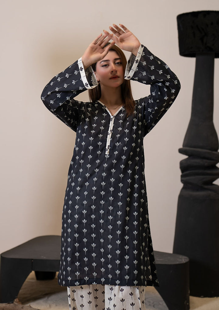 2Pc Digital Print Lawn MONO-M26-0001