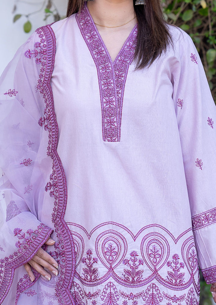 3Pc Embroidered Lawn with Embroidered Organza Dupatta SUM-M26-0004