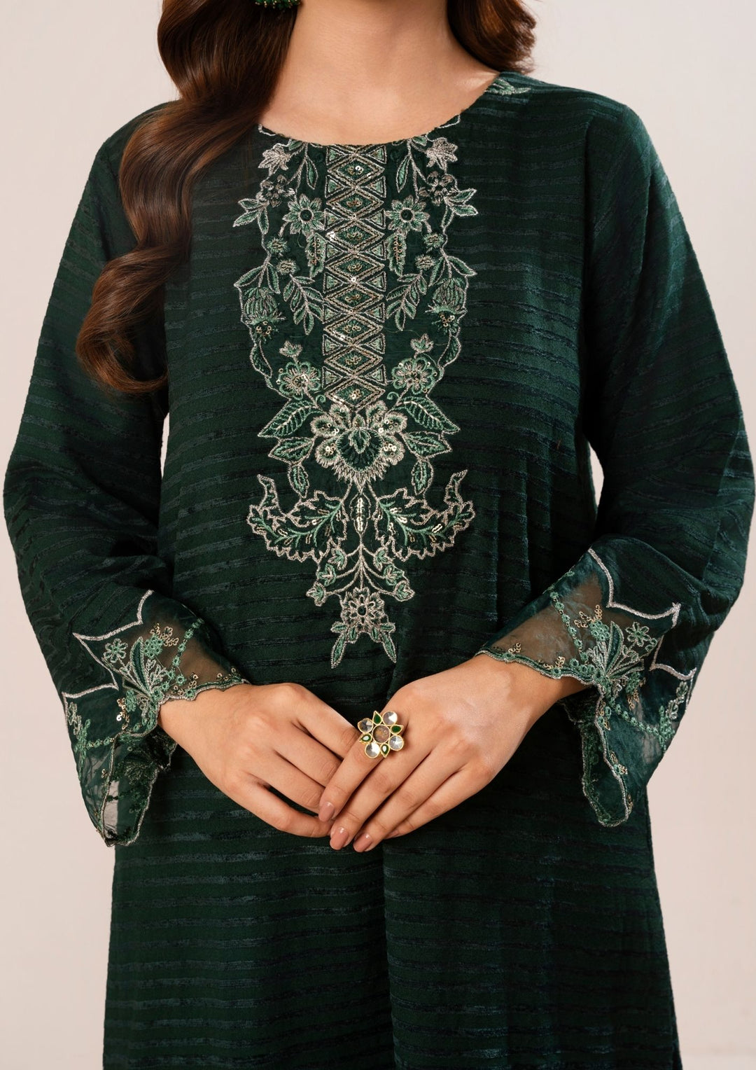 3Pc Alpine Velvet Tilla Embroidered with Velvet Shawl Bottle AFP-A25-0007