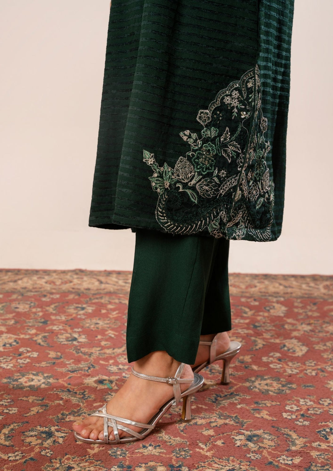 3Pc Alpine Velvet Tilla Embroidered with Velvet Shawl Bottle AFP-A25-0007