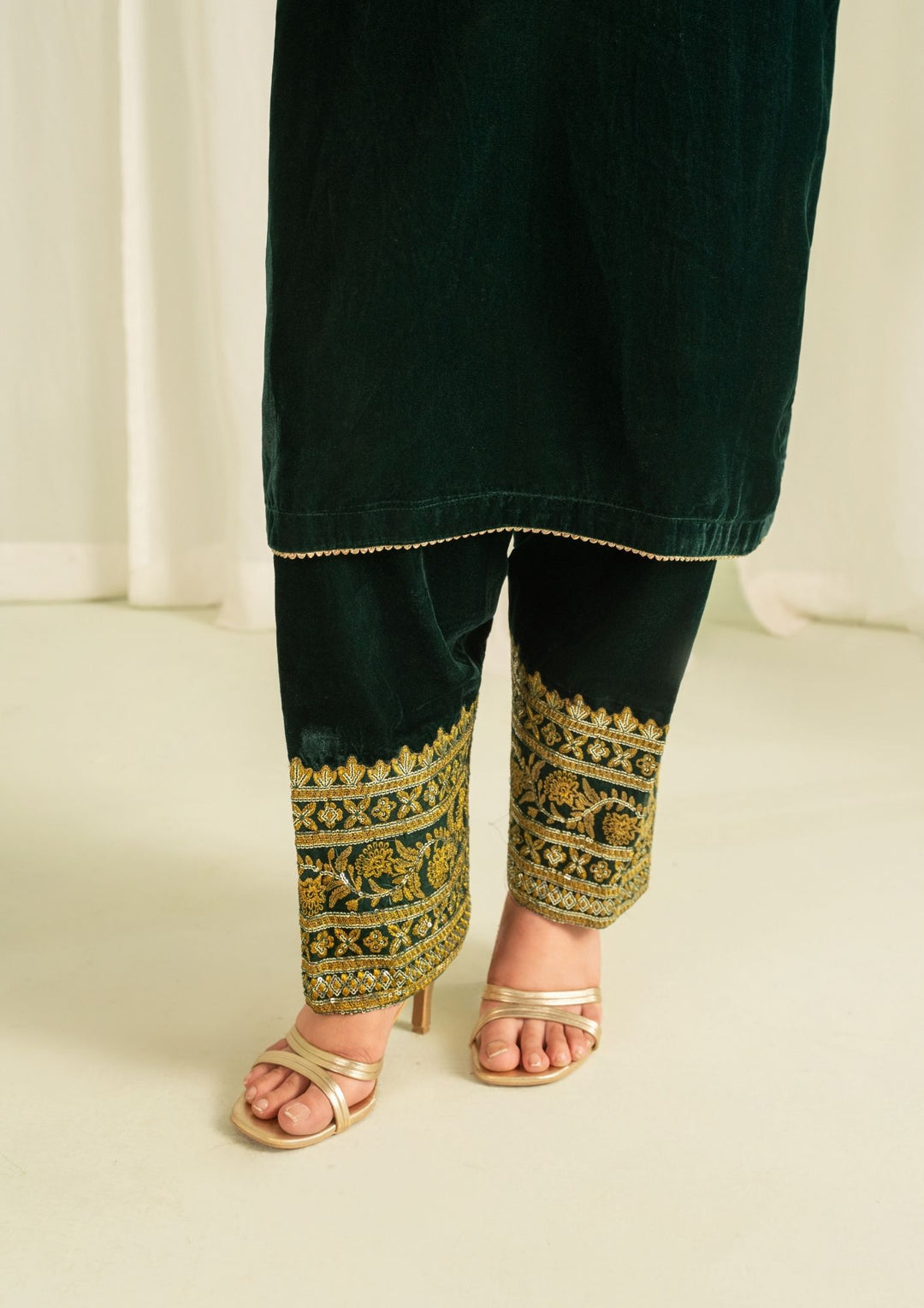 3Pc Embroidered Velvet with Velvet Shawl Bottle Green | LUXE-L25-0003