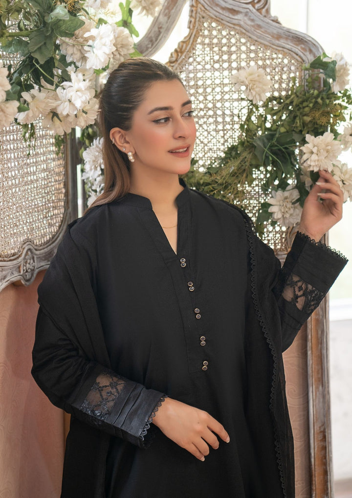 3Pc Lawn Black with Chiffon Dupatta MONO-M26-0009