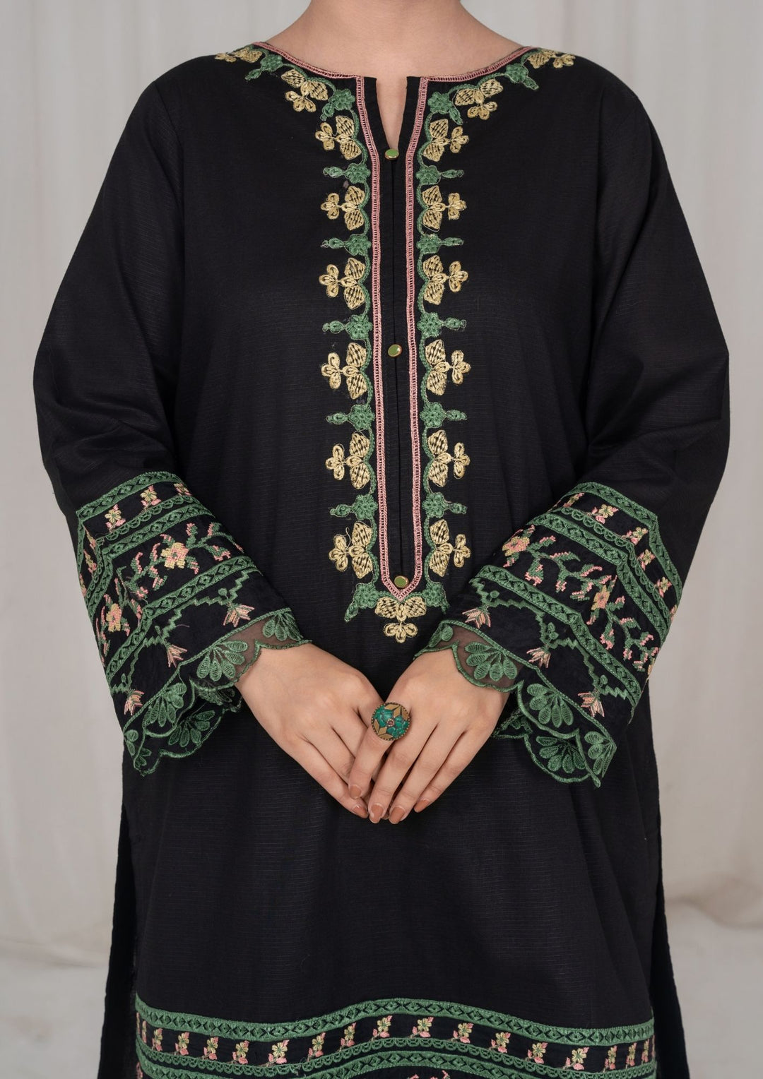 3Pc Black Embroidered Lawn with Chiffon Dupatta RIW-R26-0001