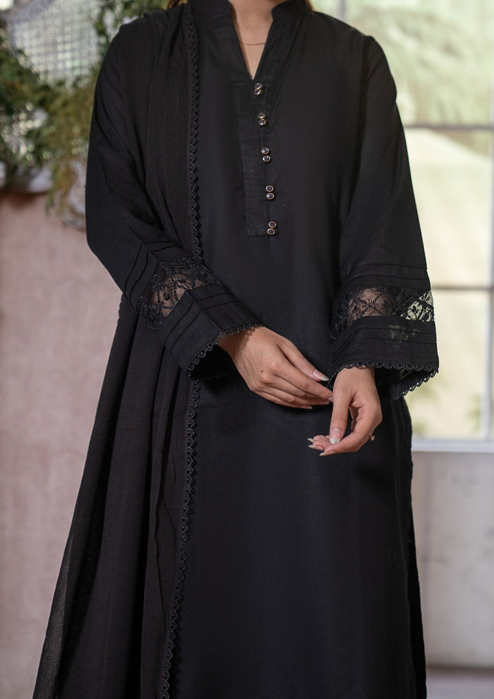 3Pc Lawn Black with Chiffon Dupatta MONO-M26-0009