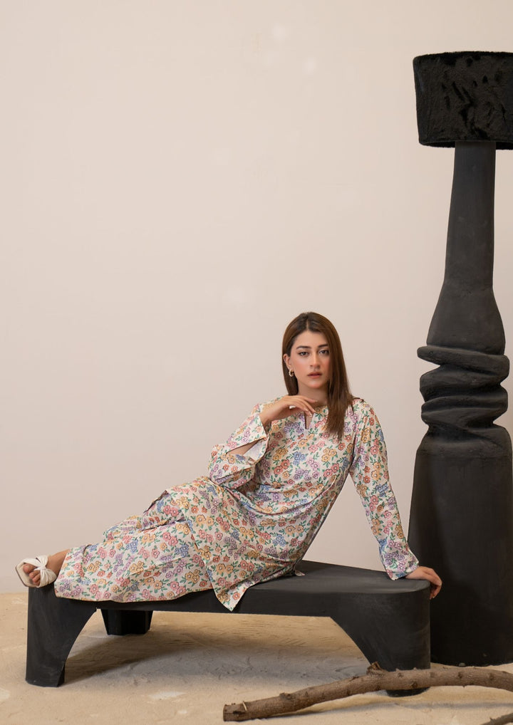 2Pc Digital Print Lawn Gulmeena-G26-0028