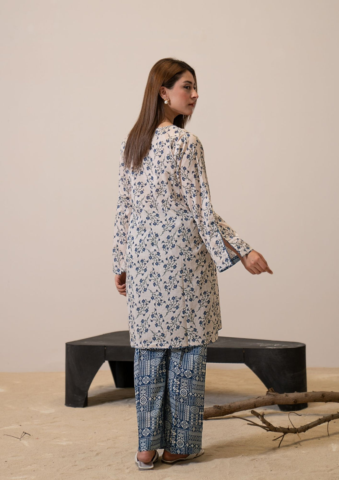 2Pc Digital Print Lawn Gulmeena-G26-0029