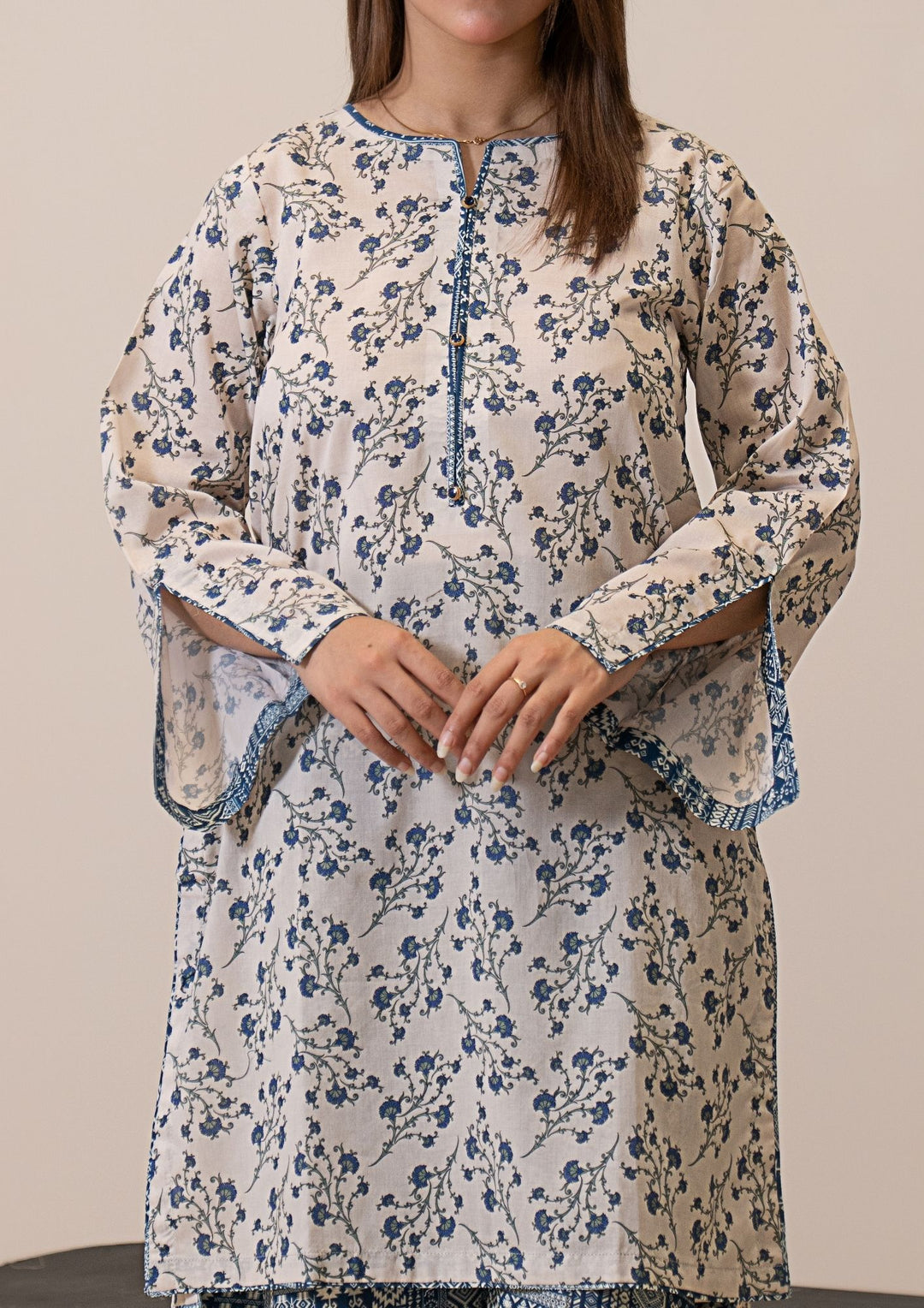 2Pc Digital Print Lawn Gulmeena-G26-0029