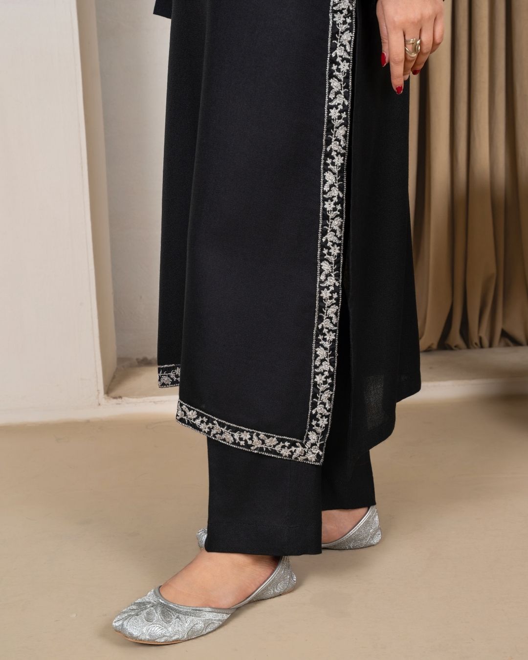 3pc Embroidered Alpine Karandi with Embroidered Border Shawl Black AML-W25-0100