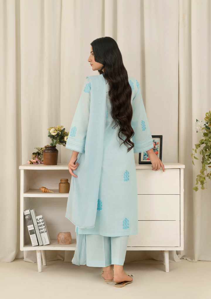 3Pc Embroidered Lawn FATAH-F25-0012