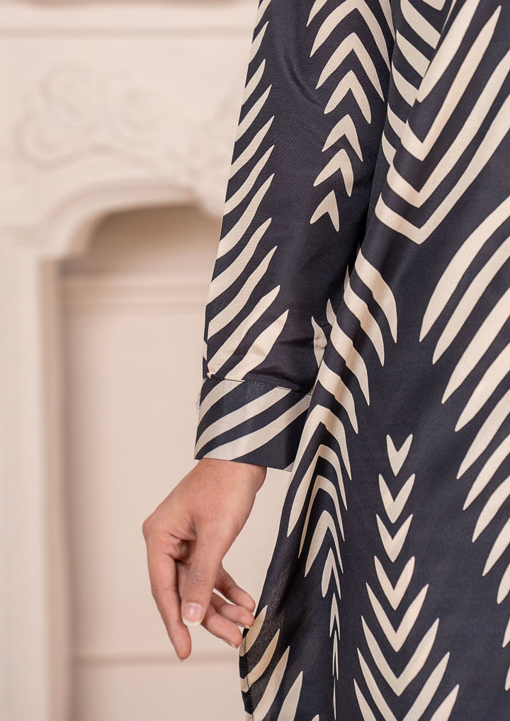 2Pc Digital Print Arabic Silk Lawn Gulmeena-G26-0017