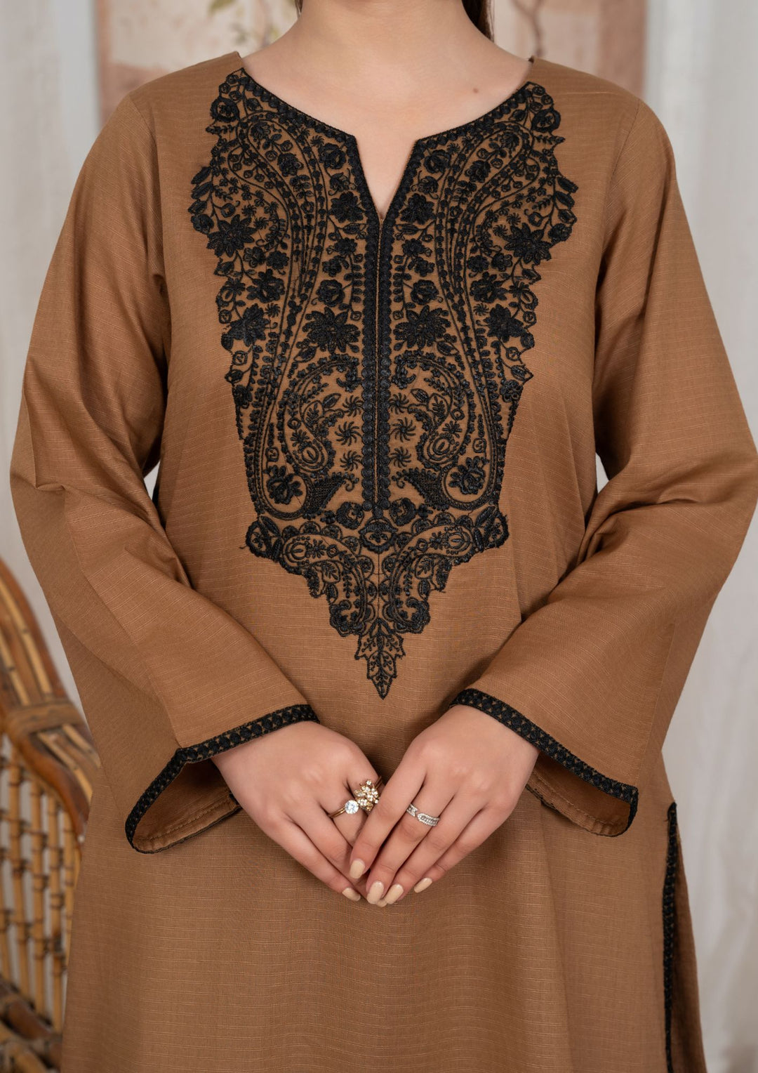 2pc Embroidered Lawn with Farshi Shalwar JASHAN-J26-0043