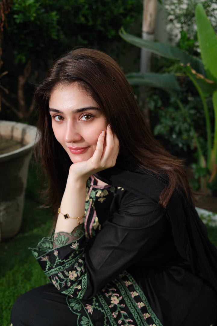 3Pc Black Embroidered Lawn with Chiffon Dupatta RIW-R26-0001